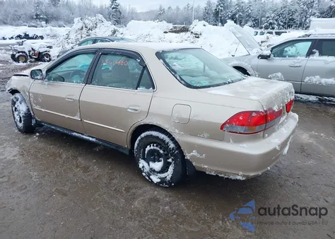 2002 Honda Accord 2.3 Lx from USA, damaged, VIN 1HGCG66532A063283